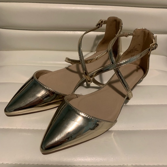 NWOT Gold ASOS flats - Picture 1 of 4